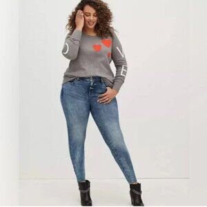 Torrid Bombshell Premium Stretch Skinny Acid Wash Jean size 26 Extra Short